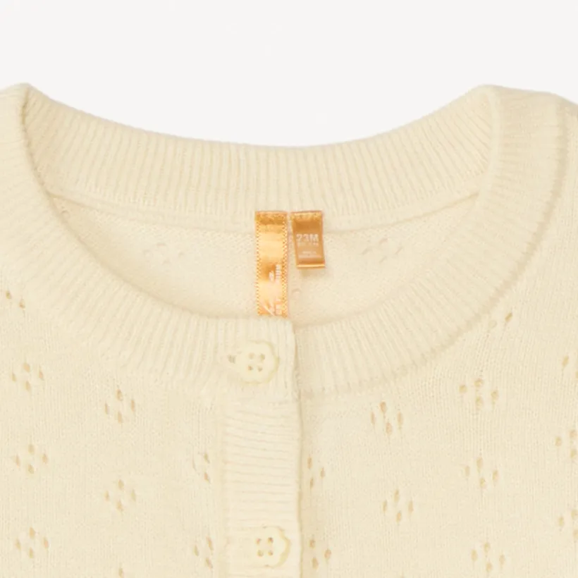 Ajuinen brei gilet met vlinders voor meisjesbaby's