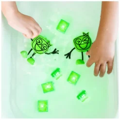 Badspeelgoed 1 Figuurtje & 2 blokjes lichtgevend 3jaar+ Pippa Green