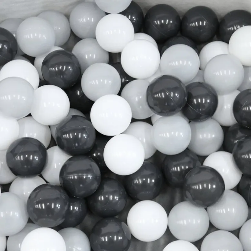 Ballenbak van grijs schuim met 120 ballen