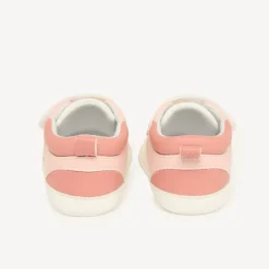 Baskets meisjes met harten, elastische veters en klittenband.