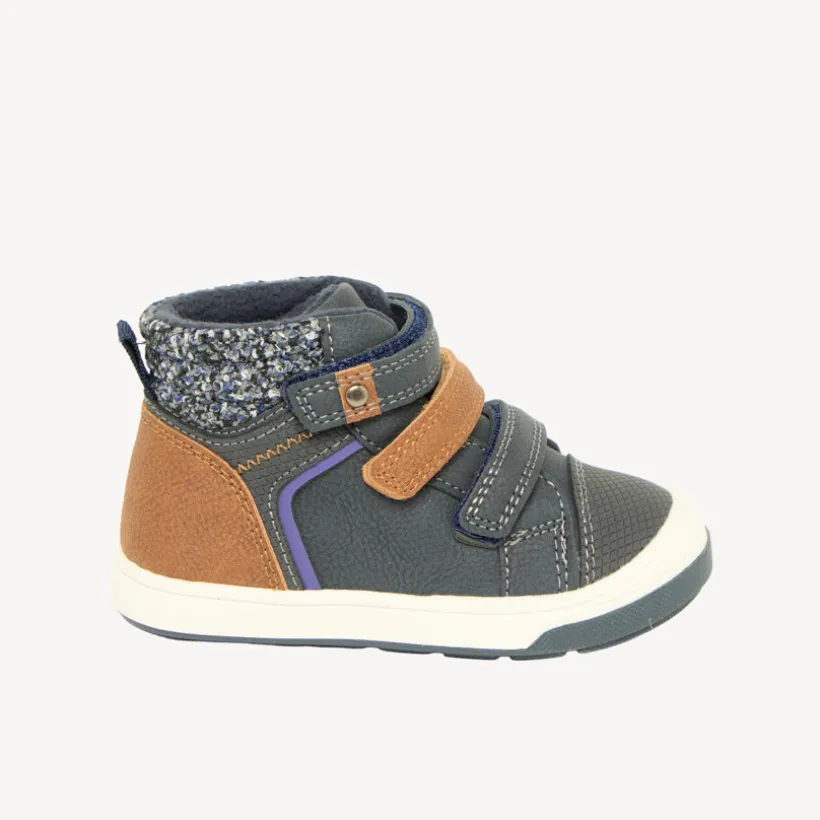 Bottines pour les premiers pas garçon