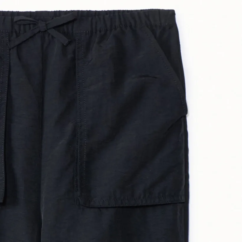 Cargo joggingsbroek van parachutestof meisjes zwart elastische taille met koordje