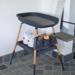 Commode Balneo Shady Grey met strak design en stevige houten poten