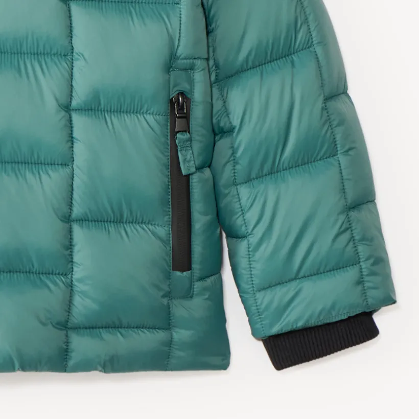 Donsjack voor jongens met een capuchon in micropolar voor extreme kou