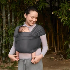Draagdoek gebreid Aura Soft black Ergobaby ultralicht en makkelijk te knopen