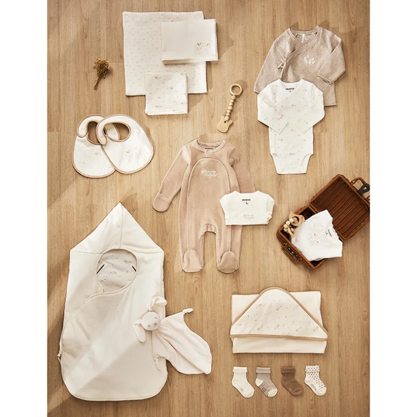 Engelennest met honingraat effect en bedrukte voering voor baby