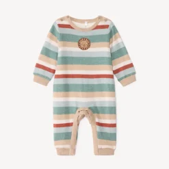 Gebreide gestreepte babyjongens overall met leeuwborduring