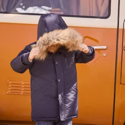 Gewatteerde parka met kap en afneembare nepbont jongens