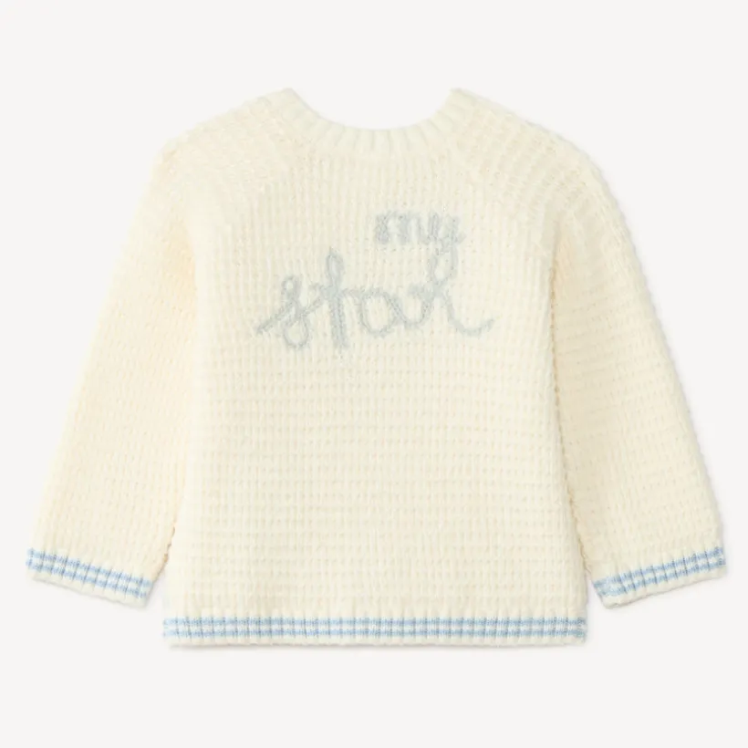 Gilet voor babyjongen in honingraat breimotief