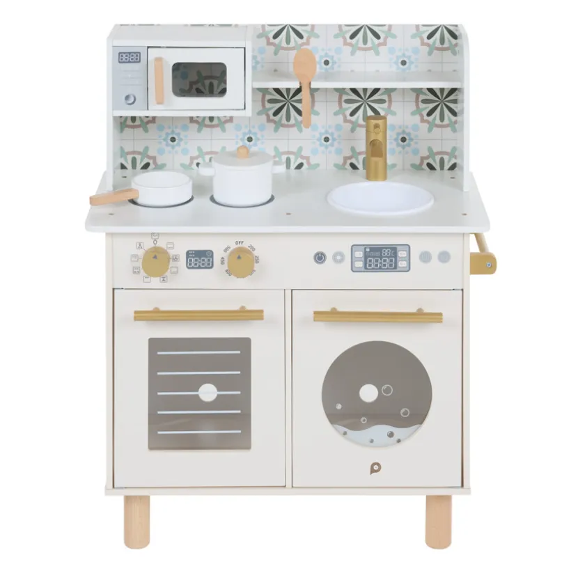 Houten keuken met keukengerei - ecru