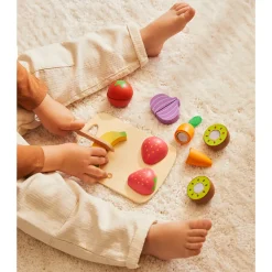 Houten snijset met fruit en groenten