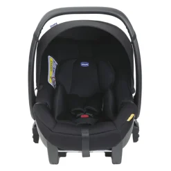 i-Size-autostoel Kory Essential black van Chicco, lichte babyschaal met ergonomische newborn inleg en achterwaartse zitpositie