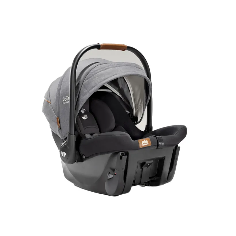 i-Size Sprint carbon autostoel achterwaarts met geïntegreerde Isofix-haken en verstelbare veiligheidssystemen
