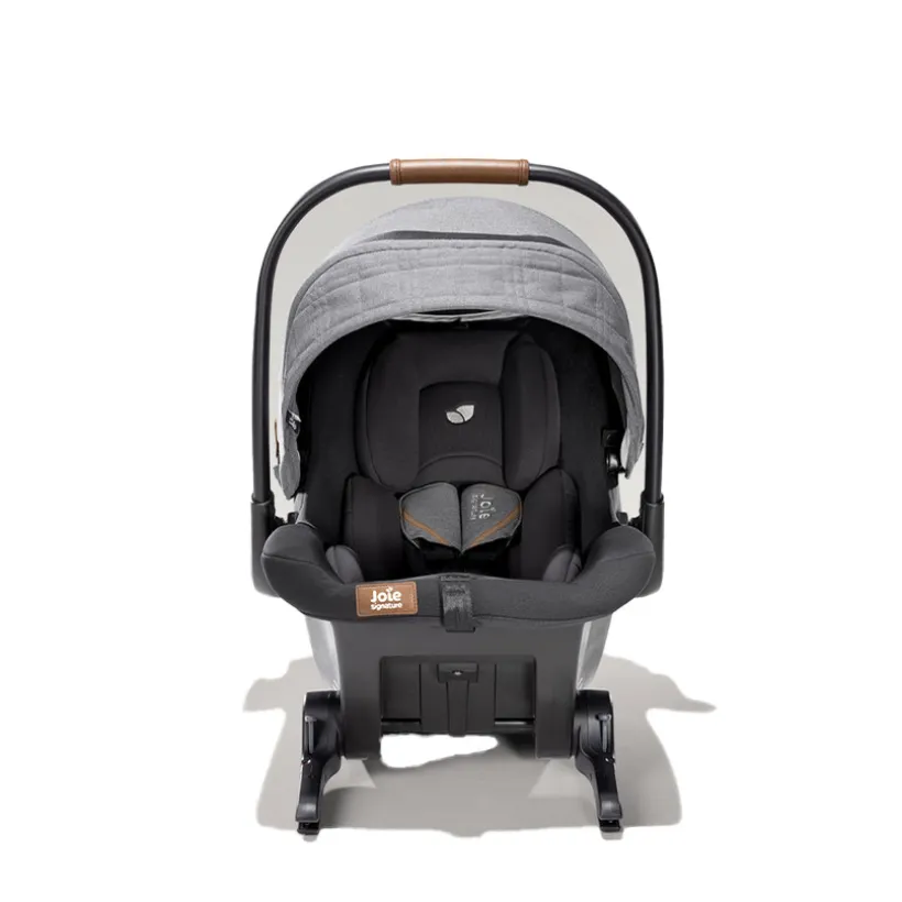 i-Size Sprint carbon autostoel achterwaarts met geïntegreerde Isofix-haken en verstelbare veiligheidssystemen
