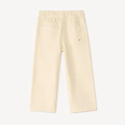 Jeans met geborduurde bloemen voor babymeisjes