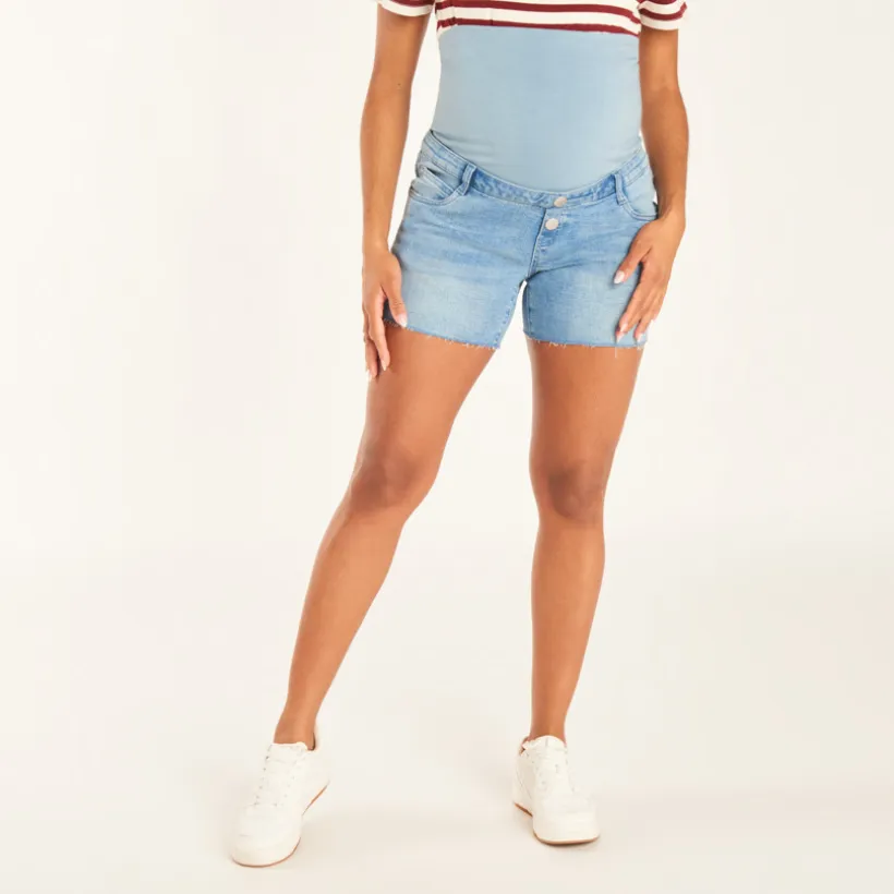 Jeansshort voor zwangerschap met versleten effect en hoge band.