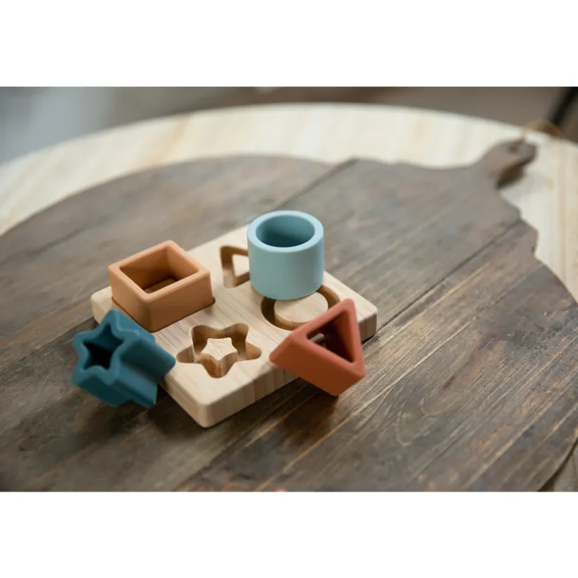 Jeu trieur de formes en bambou Shape Cool