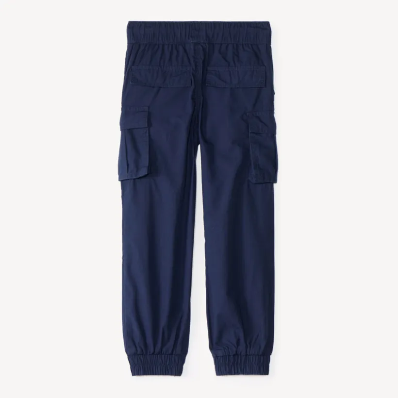 Joggingbroek jongens in een enkele kleur met cargo-stijl