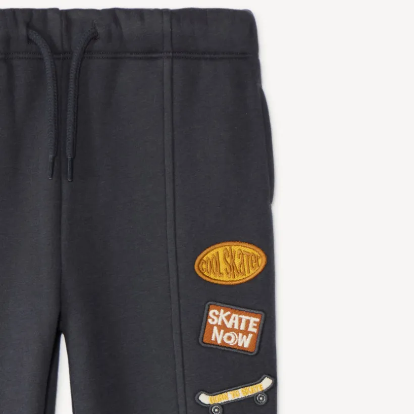 Joggingbroek voor babyjongen van zacht velours met skatepatch