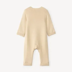 Jumpsuit voor pasgeborenen van gebreid materiaal, gevoerd met fluweel.