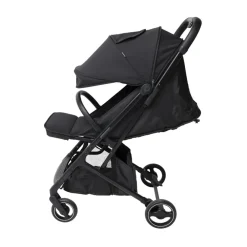 Kinderwagen Aria Plus zwart, volledig verstelbaar met XXL kap en zwenkwielen