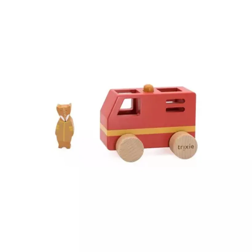 kleine houten brandweerwagen met dieren