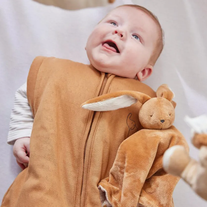 knuffeldoekje Moka het konijn omkeerbaar met dag- en nachtritme, bi-materiaal
