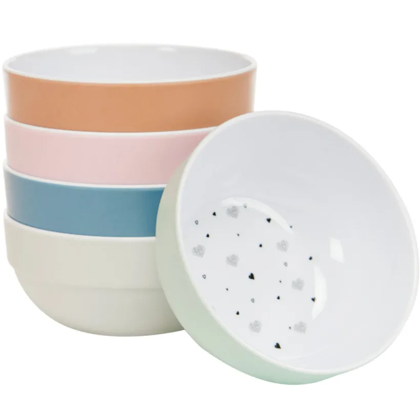 Komkommer in blauwe hartjesmelamine.