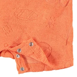 Korte badstof jumpsuit met strand effect voor babyjongens