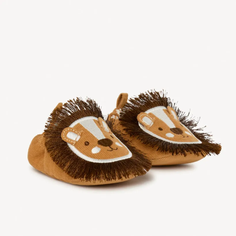Laarsjes van ribfluweel met leeuwmotief voor babyjongens