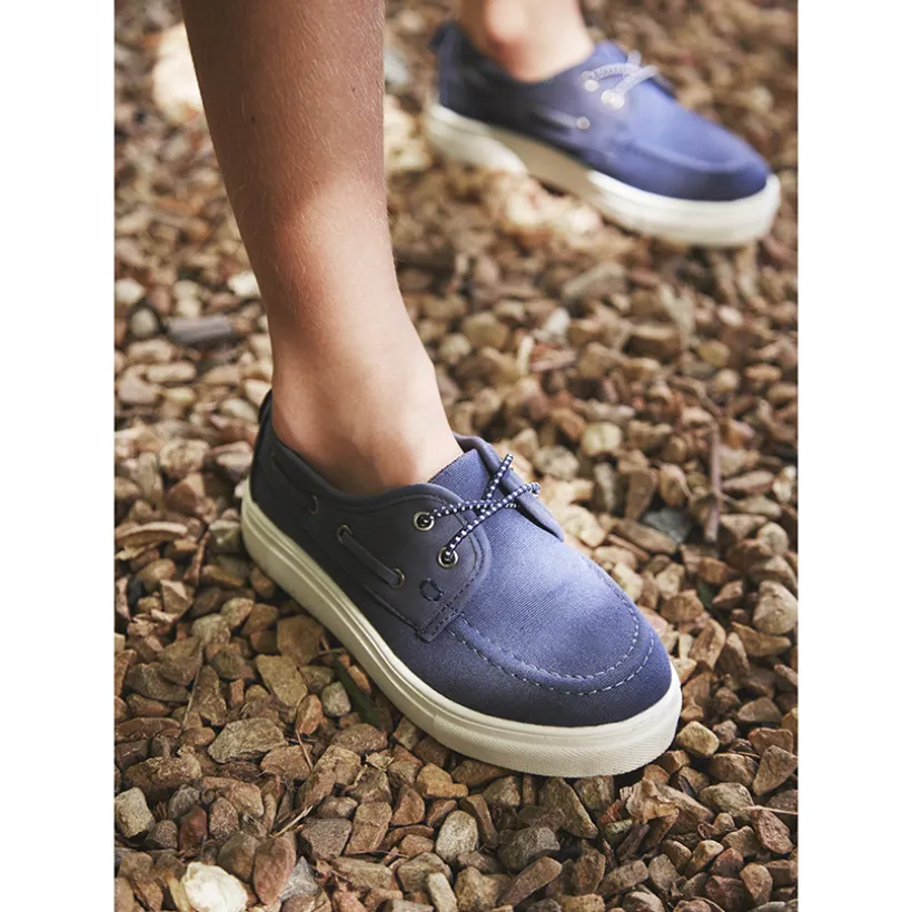 Lage sneakers van twee materialen met elastische veters voor jongen