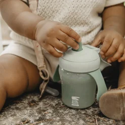 Leeropvangbeker voor baby Wonderland 200 ml groen
