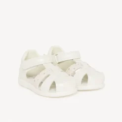 Leren sandalen met klein hartjespatroon voor babymeisjes