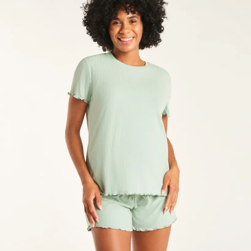 Loungewear set met korte mouwen t-shirt + short met zwangerschapsband.