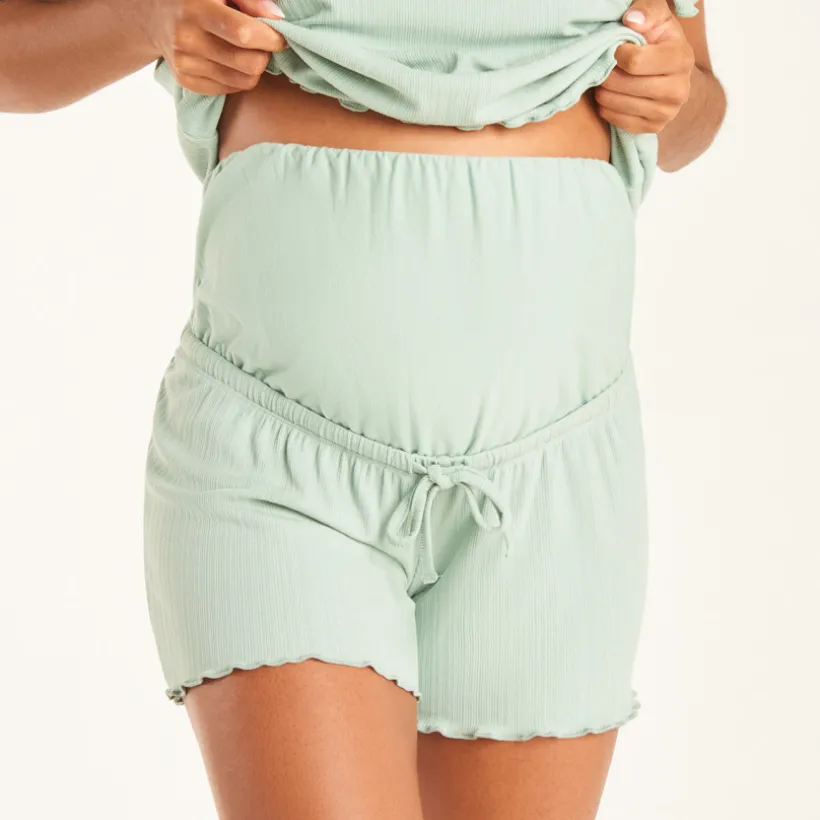 Loungewear set met korte mouwen t-shirt + short met zwangerschapsband.