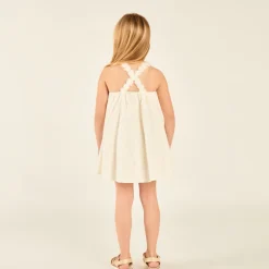 Meisjesjurk met schouderbandjes van Engelse borduursels