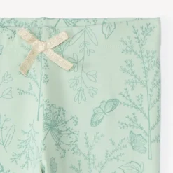 Meisjeslegging met bloemenprint