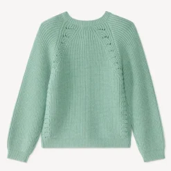 Mooie gebreide vest voor meisjes