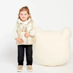 Mouwloze bodywarmer met kap en speelse oren voor babymeisje