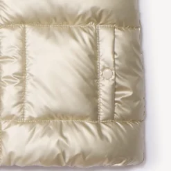 Mouwloze bodywarmer met kap en speelse oren voor babymeisje