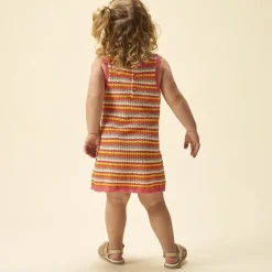 Mouwloze gehaakte jurk met strepen voor baby meisje