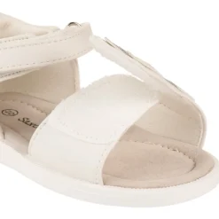 Open sandalen met klittenband en hartjes voor meisjesbaby