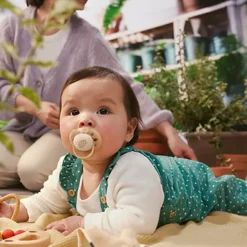 Pack van 2 ultra zachte siliconen nacht fopspeen 6-18M - Perzik/blauw