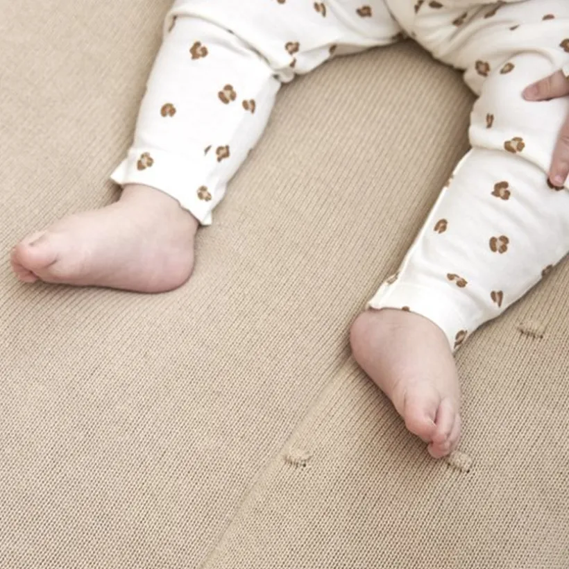 Parktapijt Mini Knots - Sand - 77x97 cm