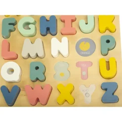 Puzzle alfabet van houten leerpuzzel
