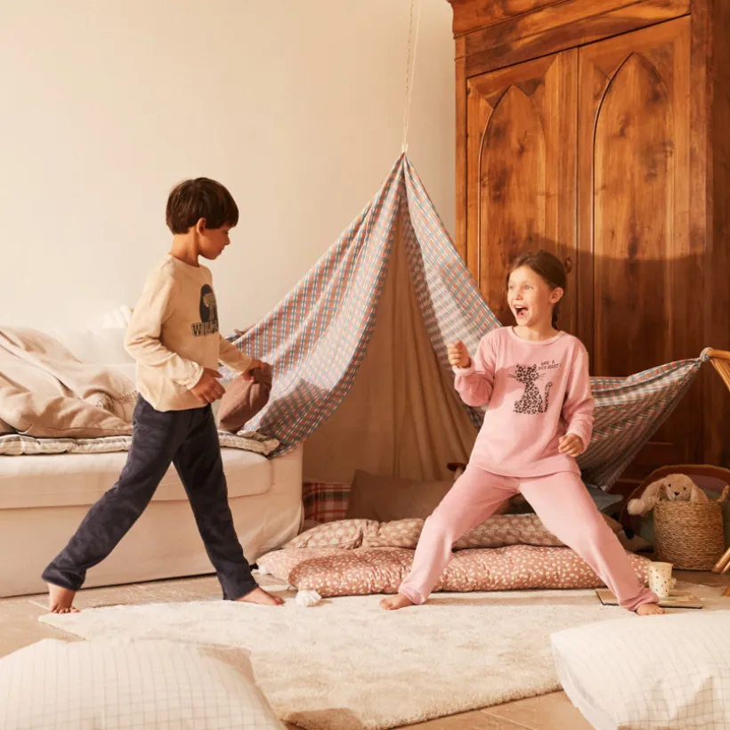 Pyjama set 2-delig in fluweel met fantasieprint jongens