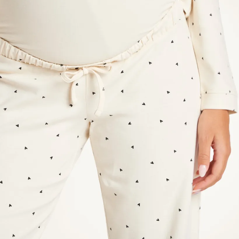 Pyjama set voor zwangerschap en borstvoeding met hartjes