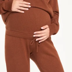 Rechtdoende zwangerschaps joggingbroek met hoge tailleband