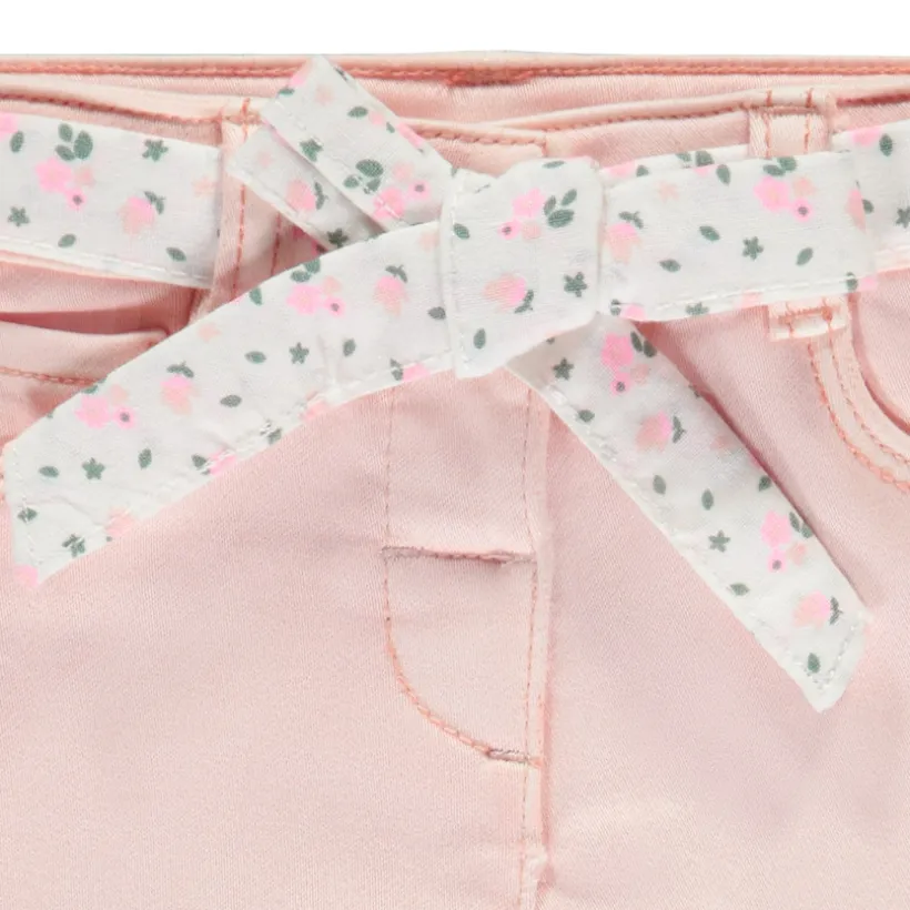 Rechtdoor jeans met bloemensluiting voor babymeisjes
