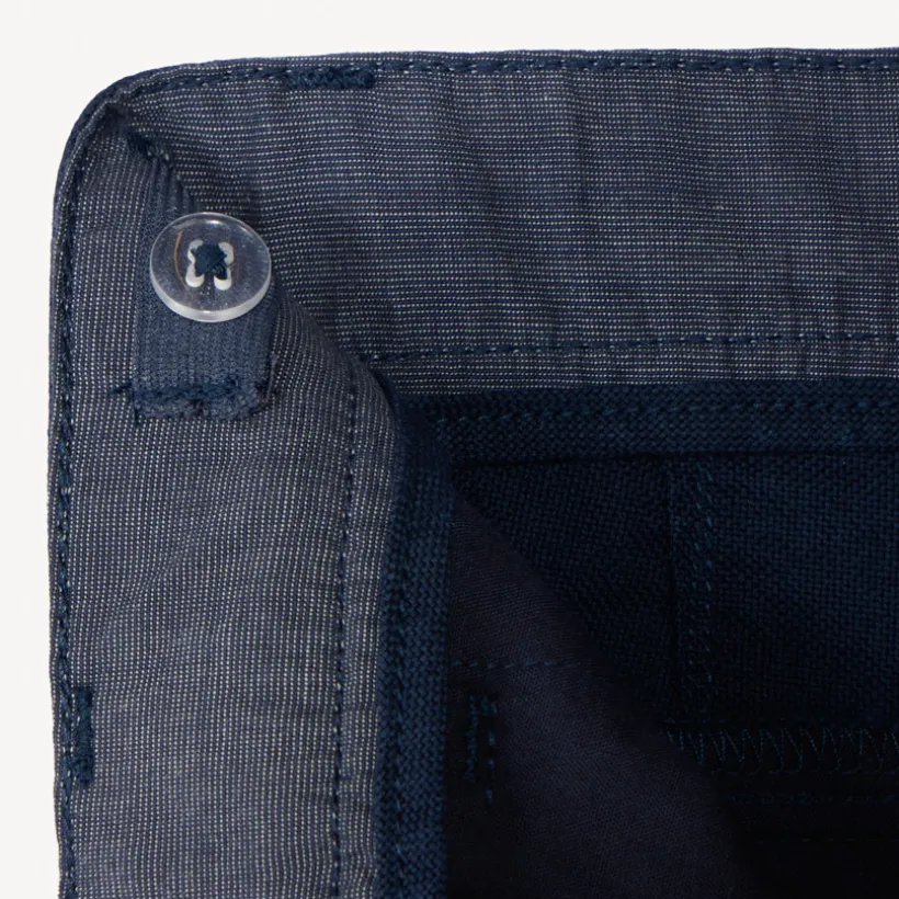 Rechthoekige broek van stof met riem jongens